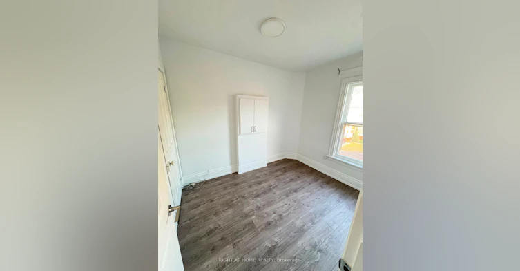 110 Mrytle Avenue, Hamilton, ON, L8M 2G2 - 6