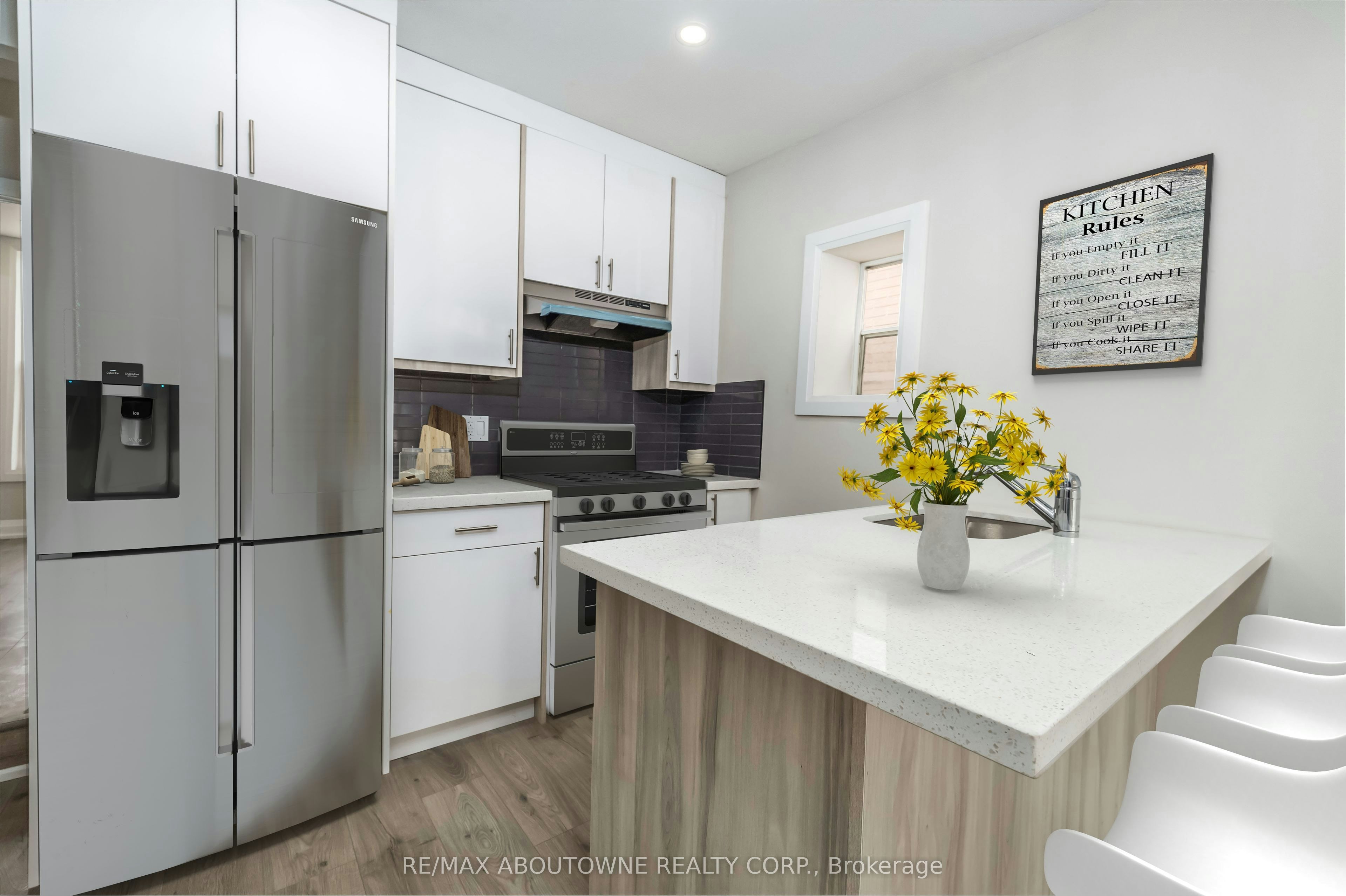 131 West Avenue N, Hamilton, ON, L8L 5C4 - 5
