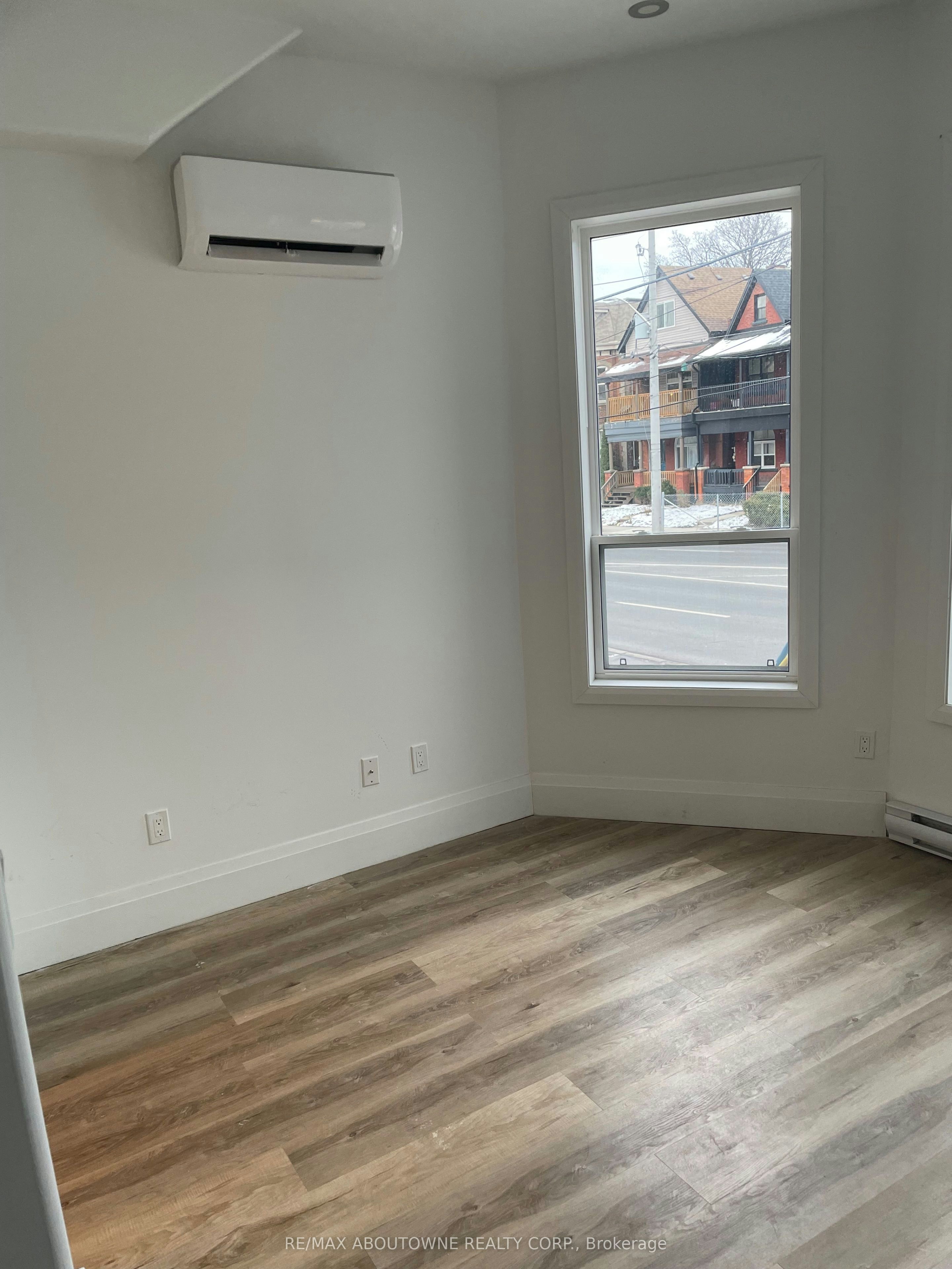 101-66 Wellington Street S, Hamilton, ON, L8N 2R1 - 7