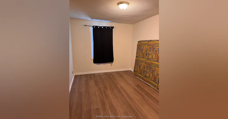 345 Imperial Road S, Guelph, ON, N1K 1L7 - 9
