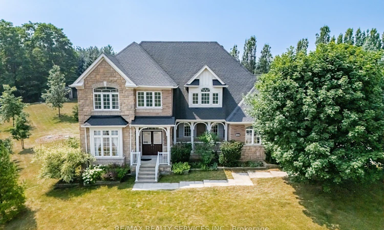 15 Upper Canada Drive