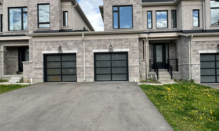 120 Huntingford Trail