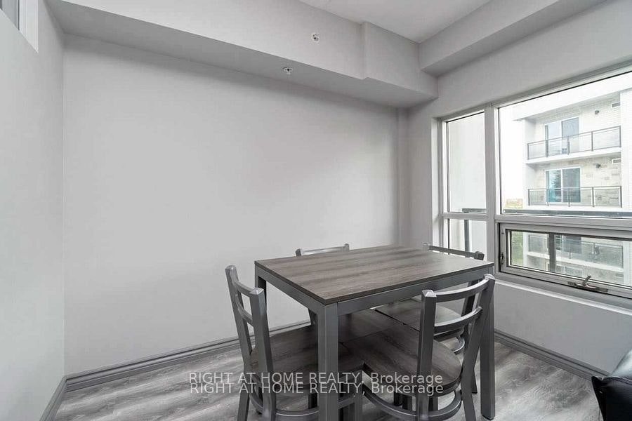 G101-275 Larch Street, Waterloo, ON, N2L 3R2 - 12