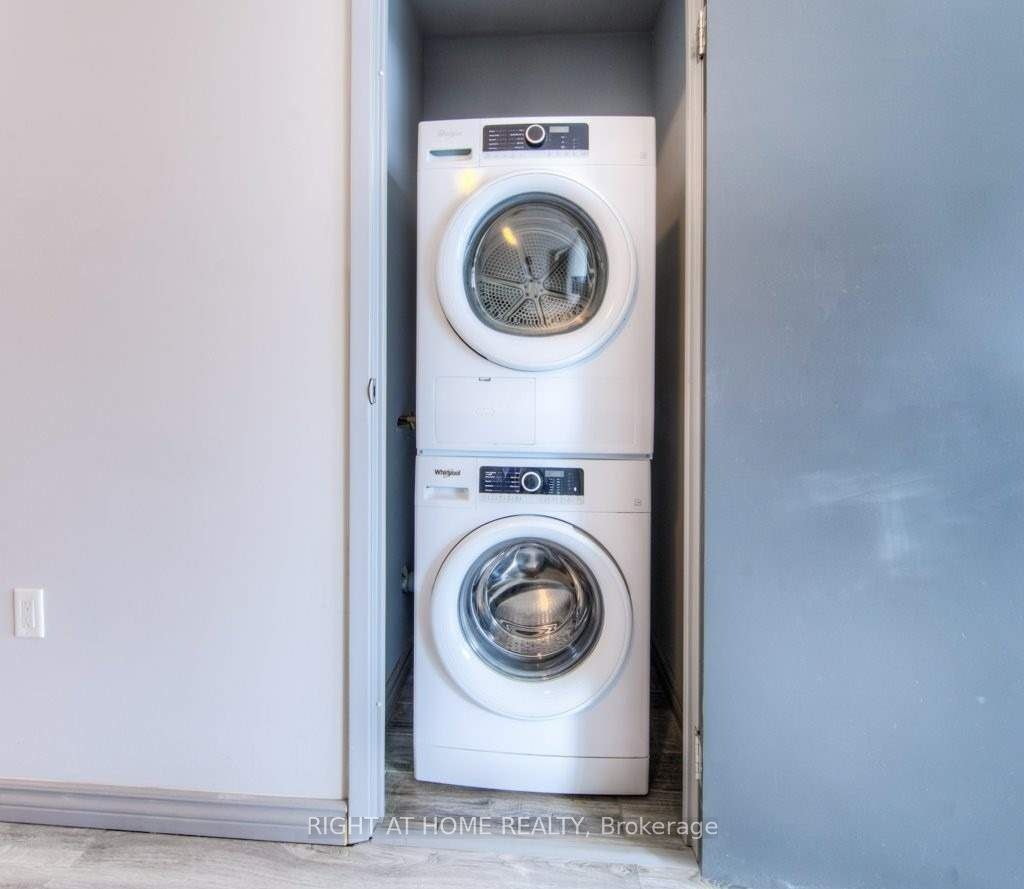 G101-275 Larch Street, Waterloo, ON, N2L 3R2 - 5