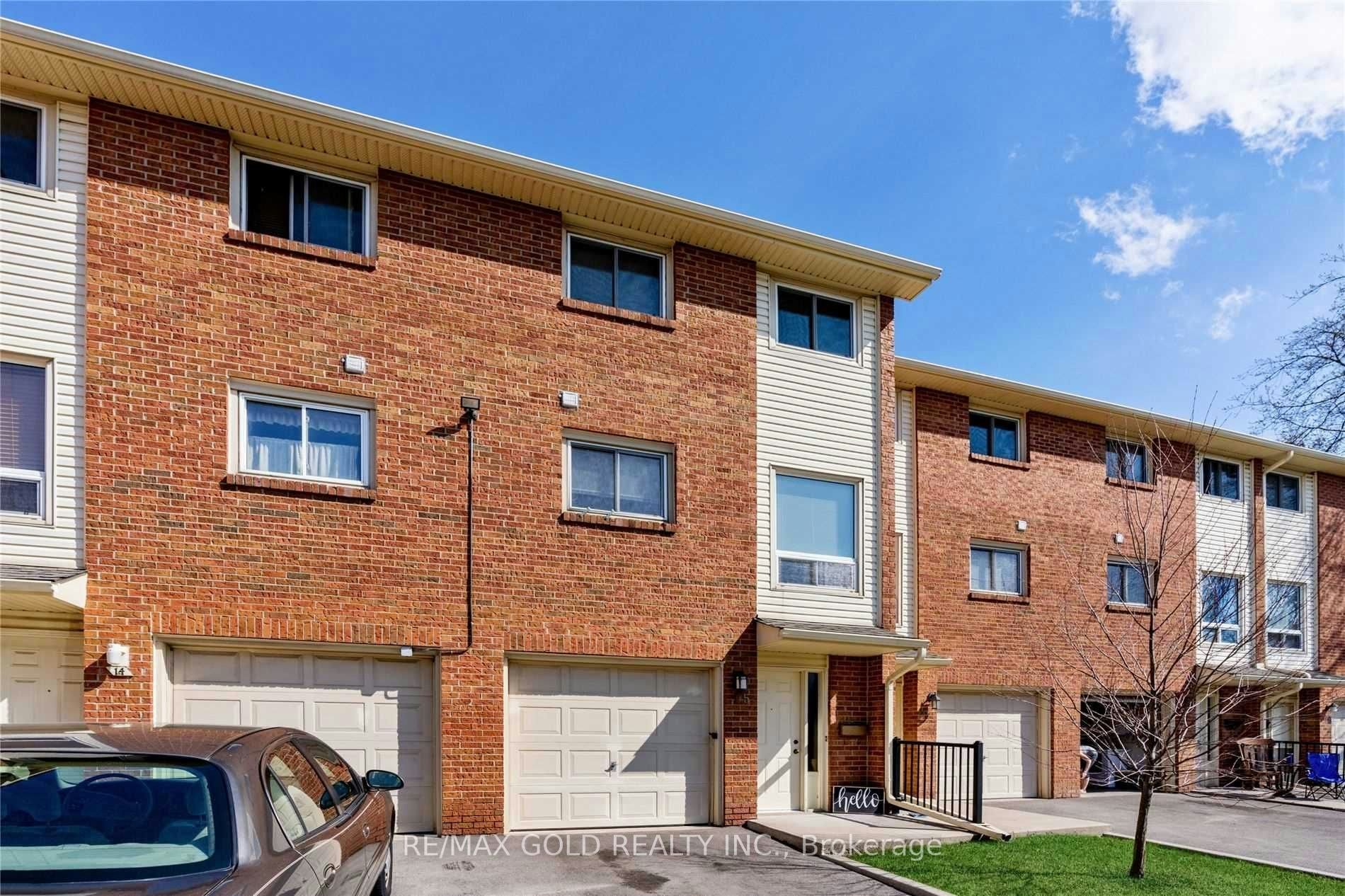 15-6 Loconder Drive, Hamilton, ON, L8W 1V8