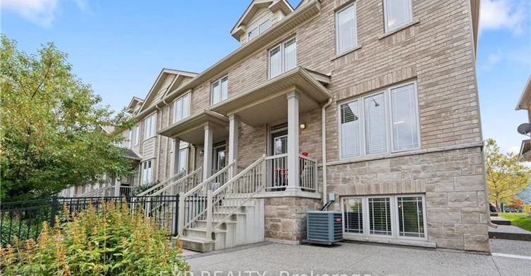16-6 Chestnut Drive, Grimsby, ON, L3M 0C4 - 4