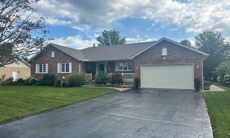 22 Hallett Crescent