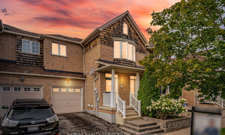 5 Westhampton Way