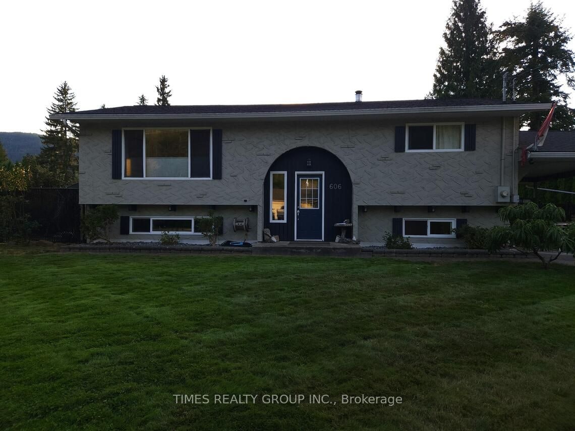 606 Gillis Avenue, Sicamous, BC, V0E 2V0