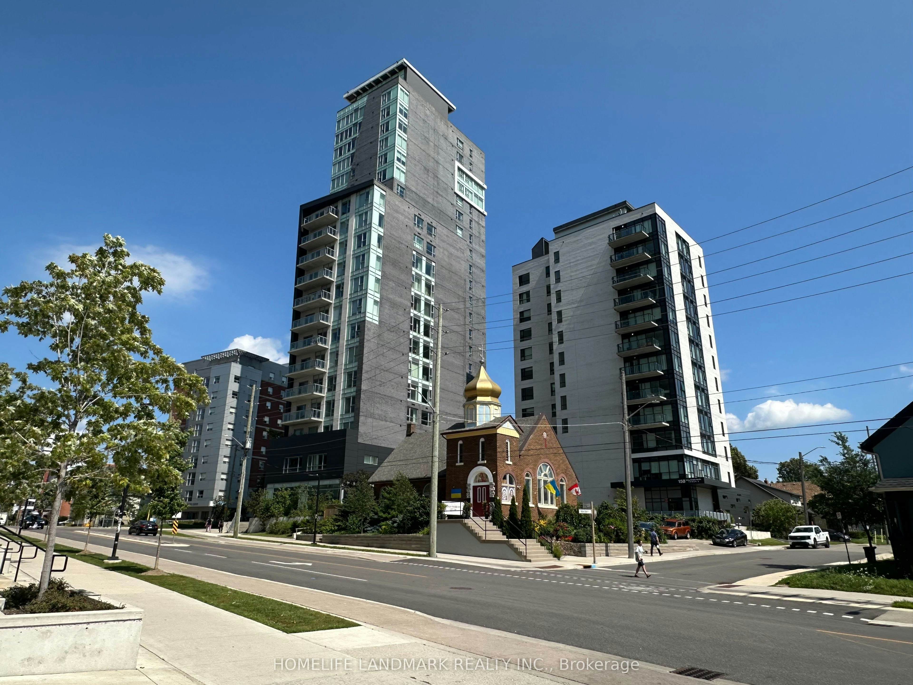2004-158 King Street N, Waterloo, ON, N2J 0E5