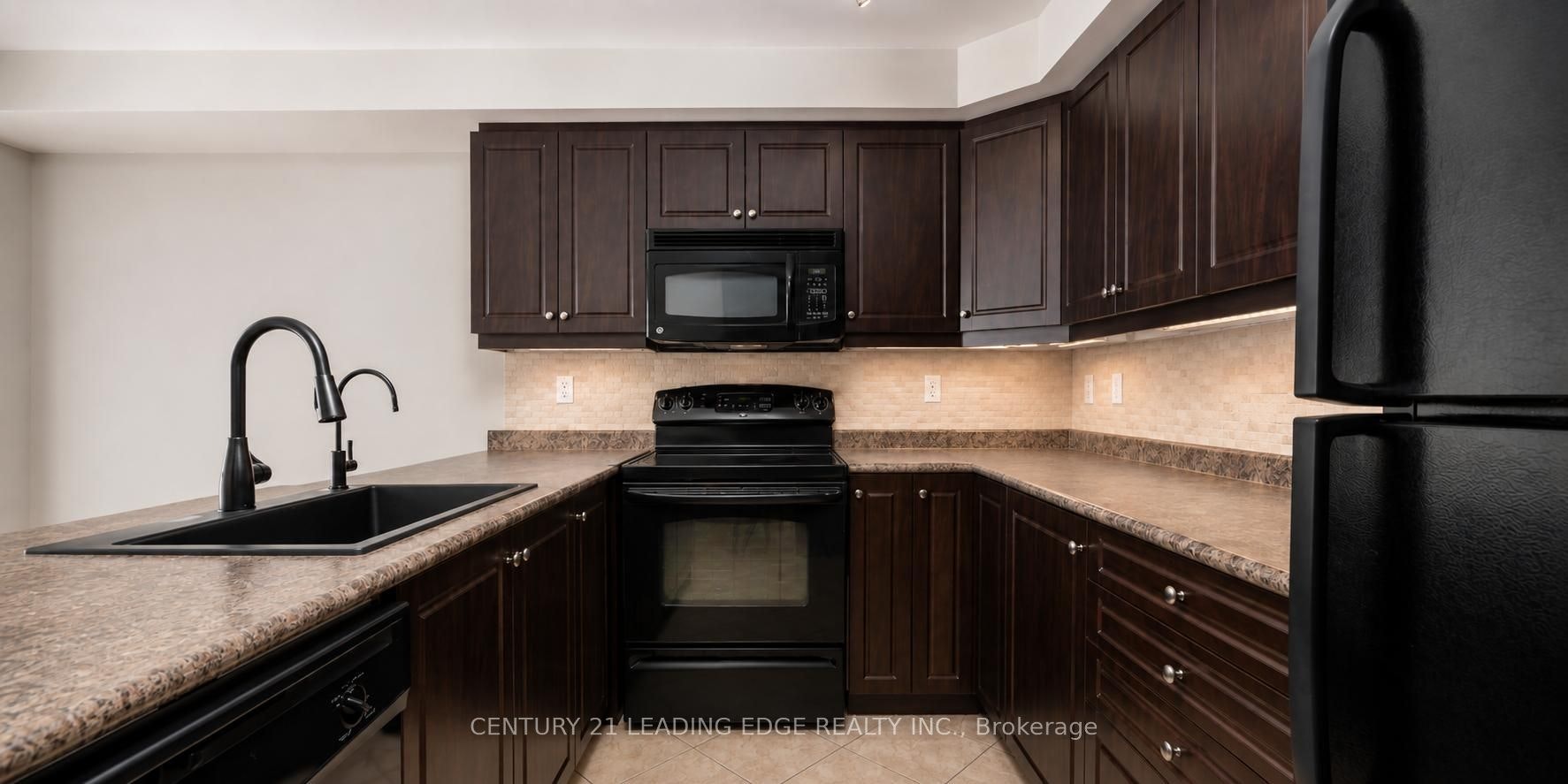 26 Duncan Avenue, Brantford, ON, N3T 0C4 - 11