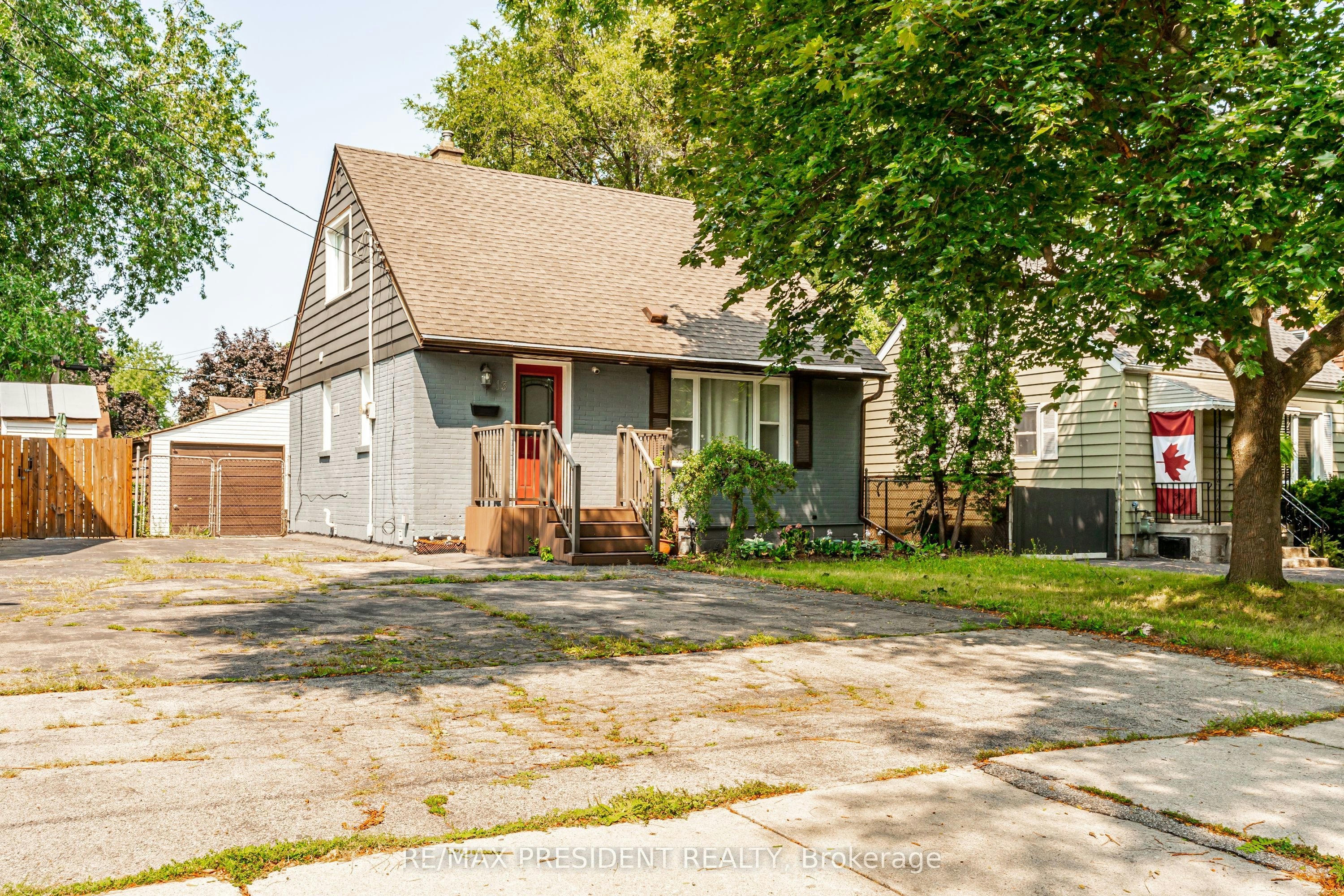 13 Lewis Street, Hamilton, ON, L8H 6C3