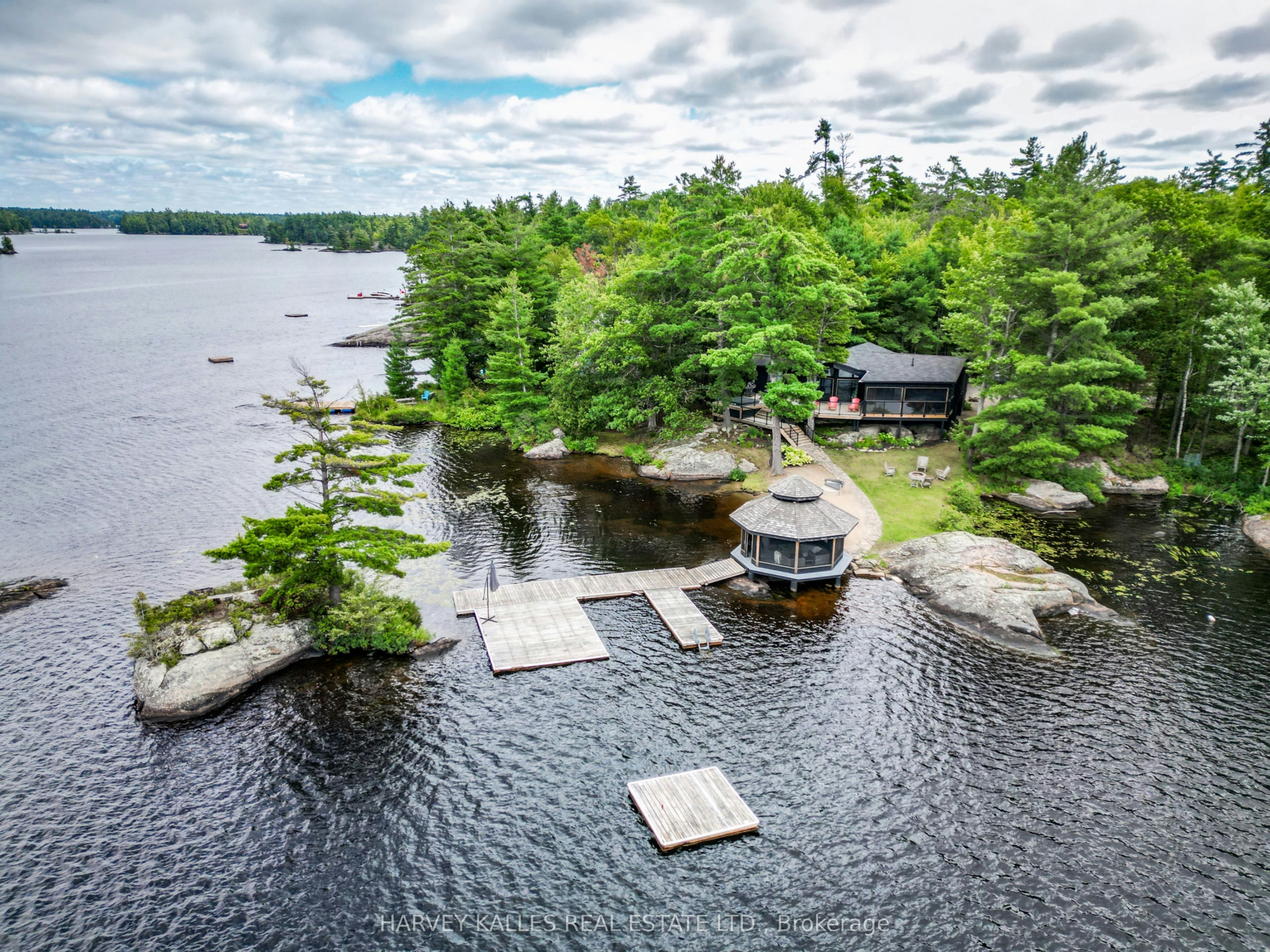 1069 White Eagle Road, Gravenhurst, ON, P0E 1G0