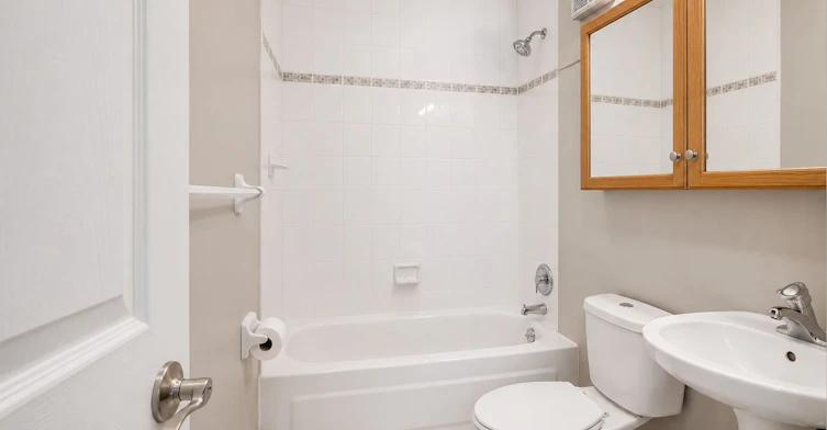 704-30 Summit Avenue, Hamilton, ON, L8V 2R8 - 8