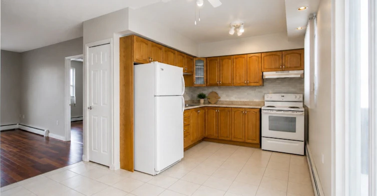 704-30 Summit Avenue, Hamilton, ON, L8V 2R8 - 3