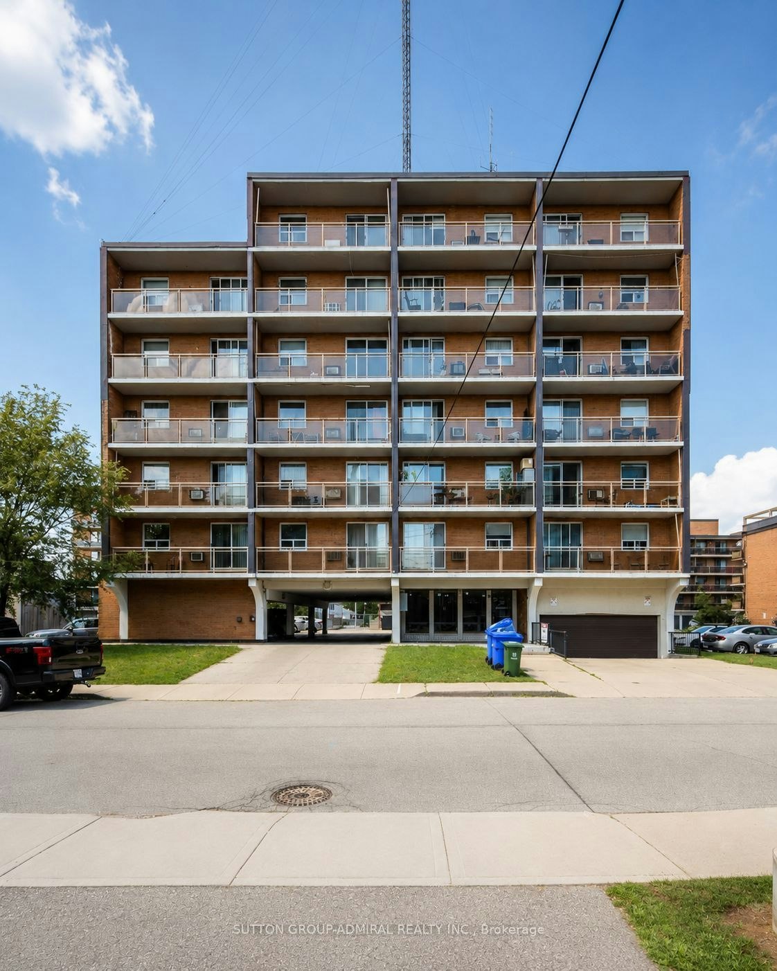 704-30 Summit Avenue, Hamilton, ON, L8V 2R8