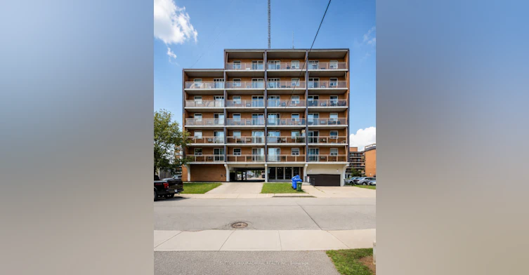 704-30 Summit Avenue, Hamilton, ON, L8V 2R8