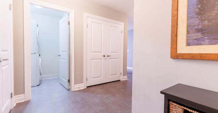 211-240 Villagewalk Boulevard, London, ON, N6G 0P6 - 3
