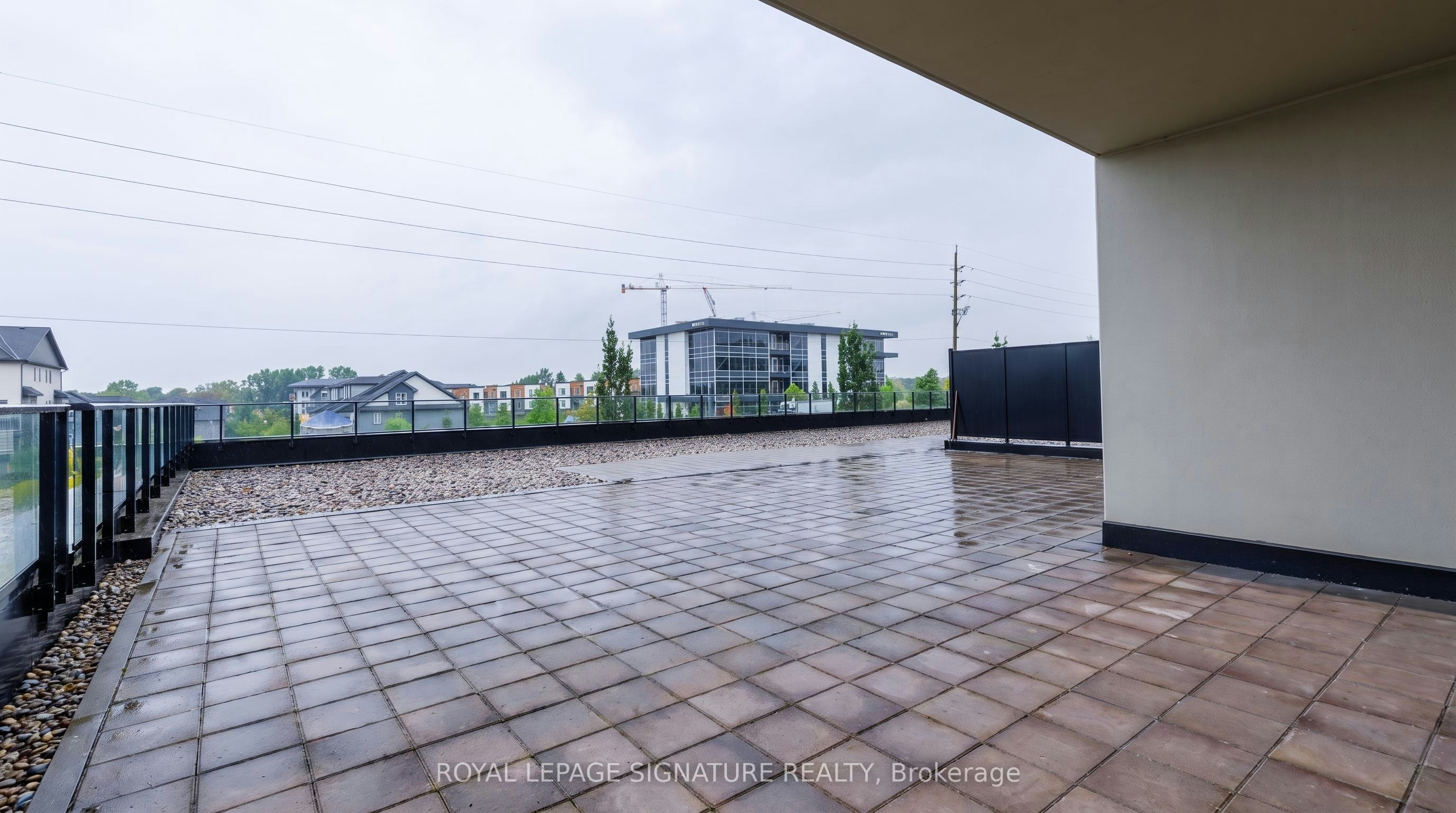 211-240 Villagewalk Boulevard, London, ON, N6G 0P6 - 17