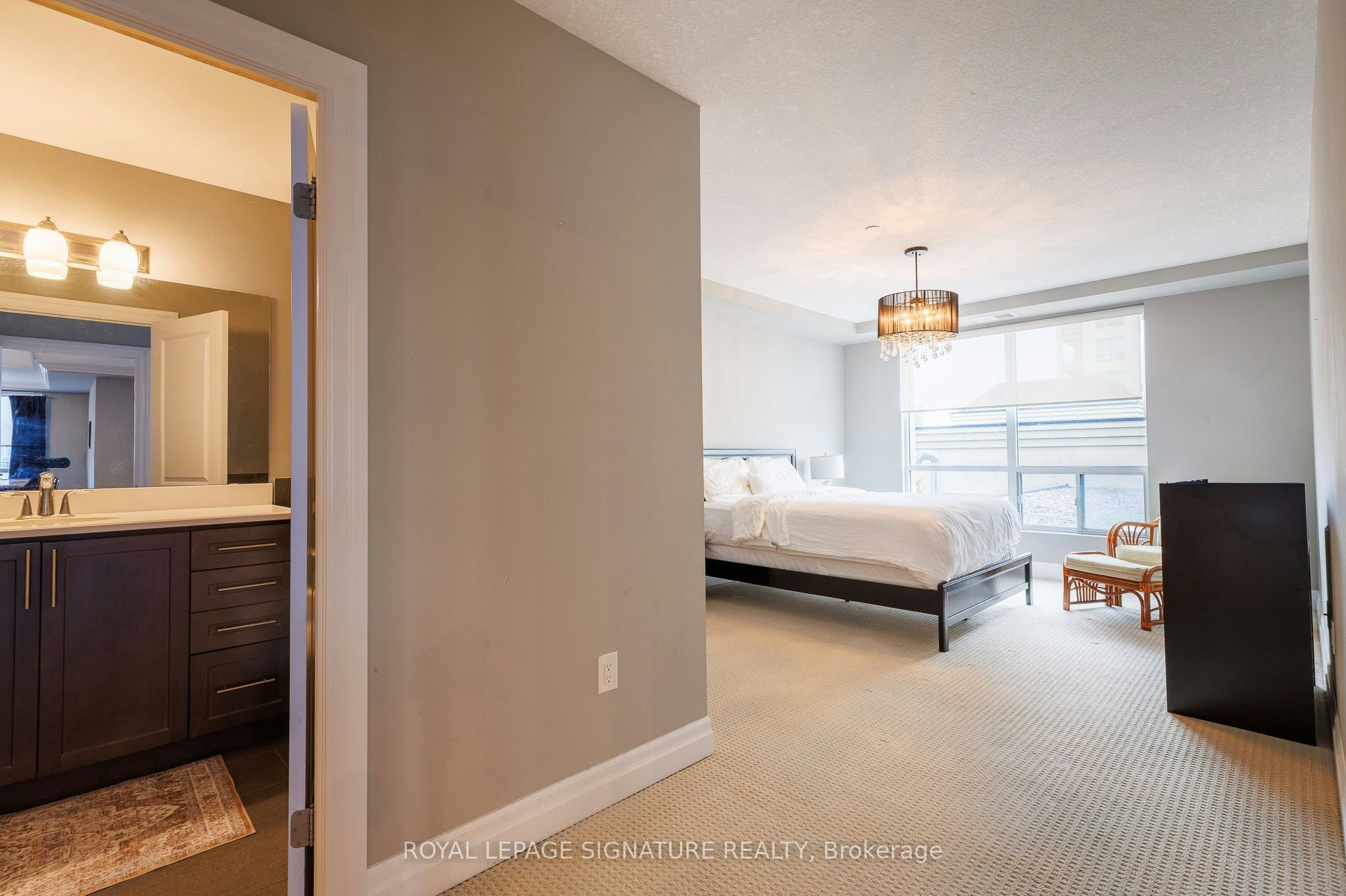 211-240 Villagewalk Boulevard, London, ON, N6G 0P6 - 14
