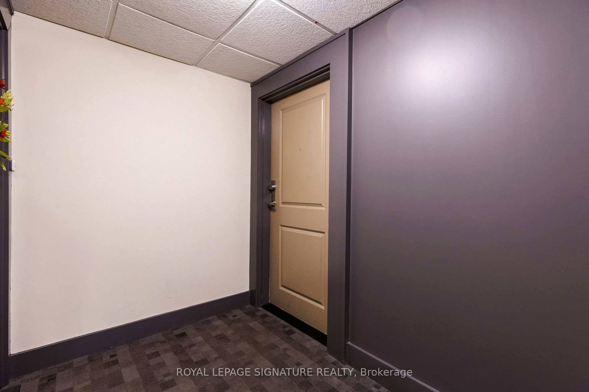 211-240 Villagewalk Boulevard, London, ON, N6G 0P6 - 18