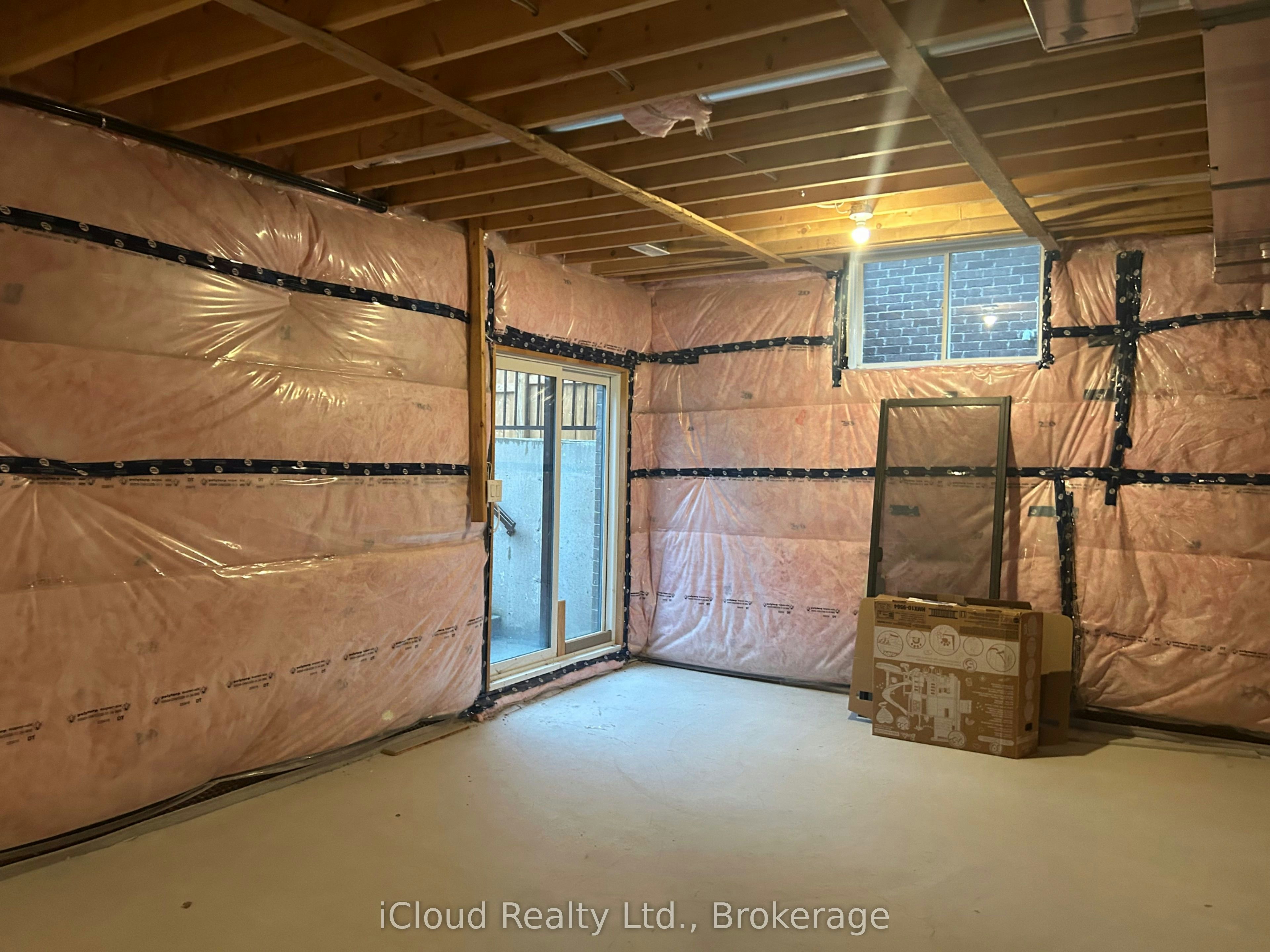 Upper-9306 White Oak Avenue, Niagara Falls, ON, L2G 0E9 - 8