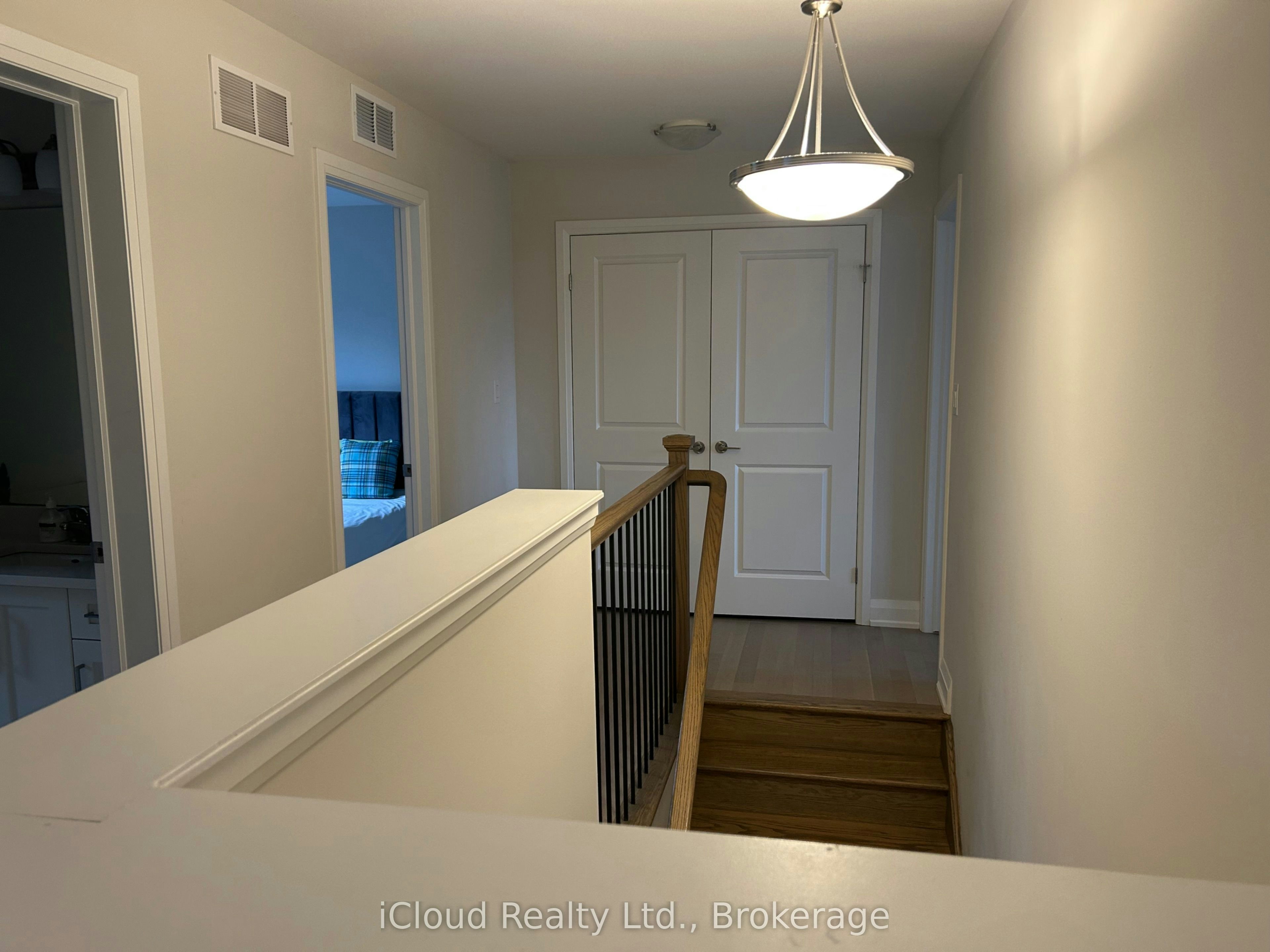 Upper-9306 White Oak Avenue, Niagara Falls, ON, L2G 0E9 - 18