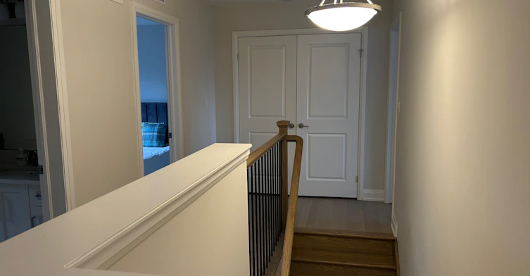 Upper-9306 White Oak Avenue, Niagara Falls, ON, L2G 0E9 - 18