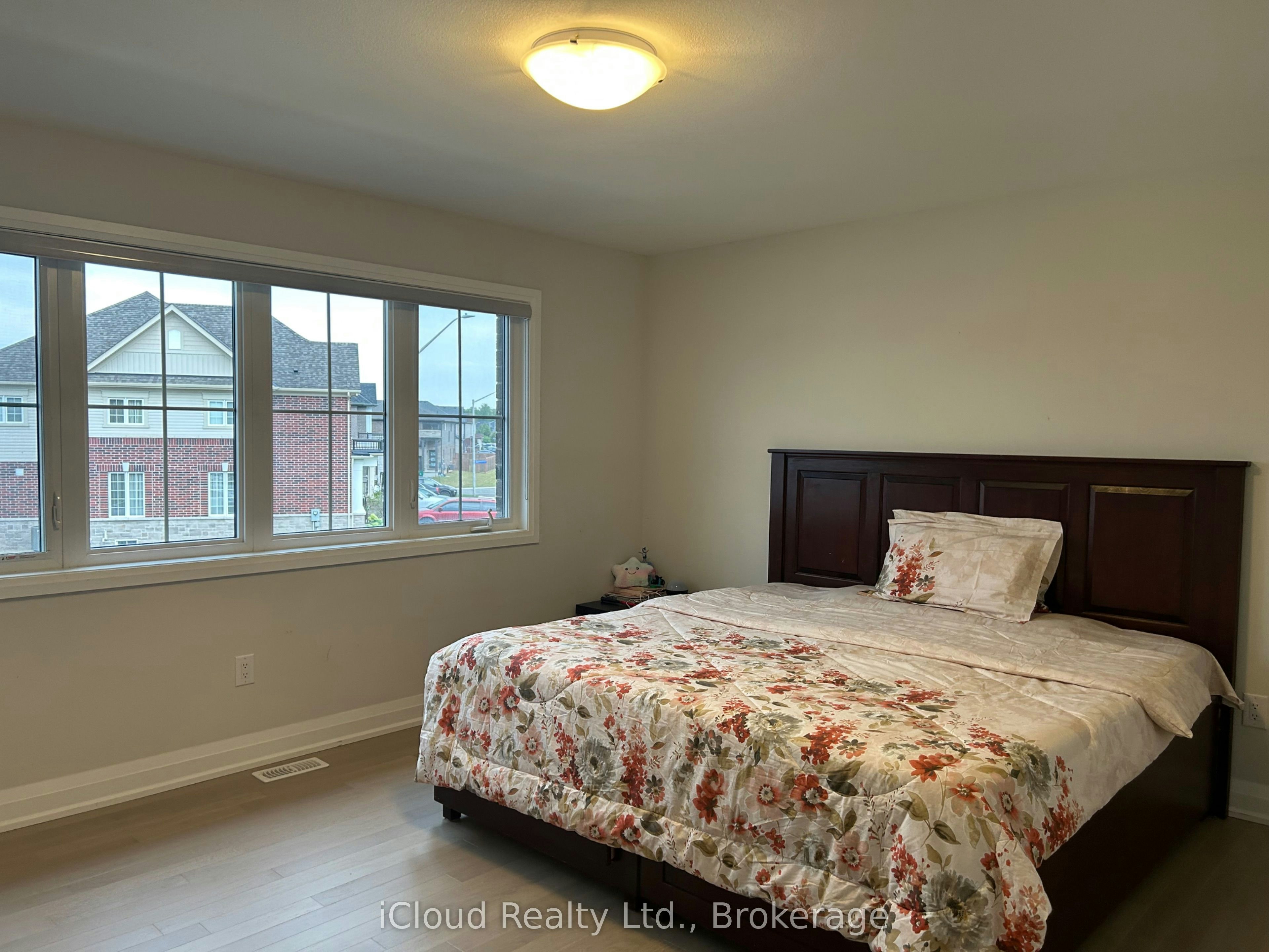 Upper-9306 White Oak Avenue, Niagara Falls, ON, L2G 0E9 - 25