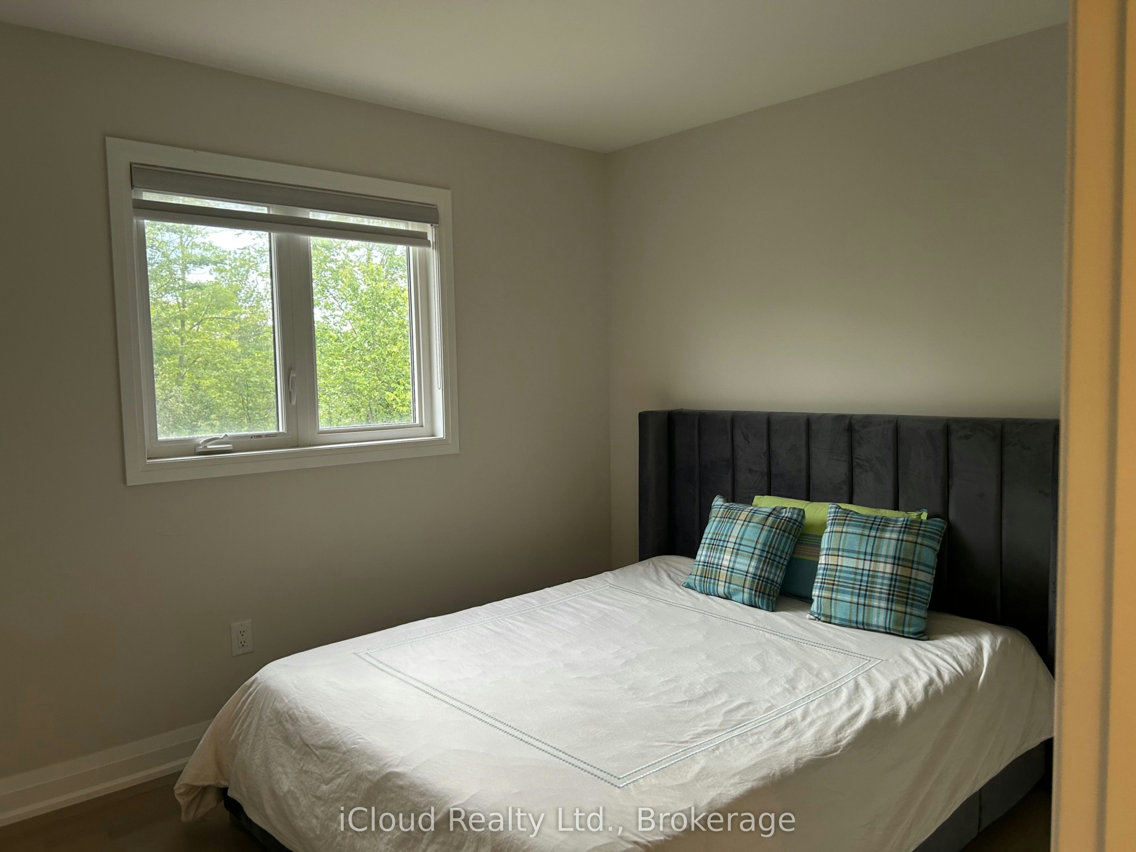 Upper-9306 White Oak Avenue, Niagara Falls, ON, L2G 0E9 - 29