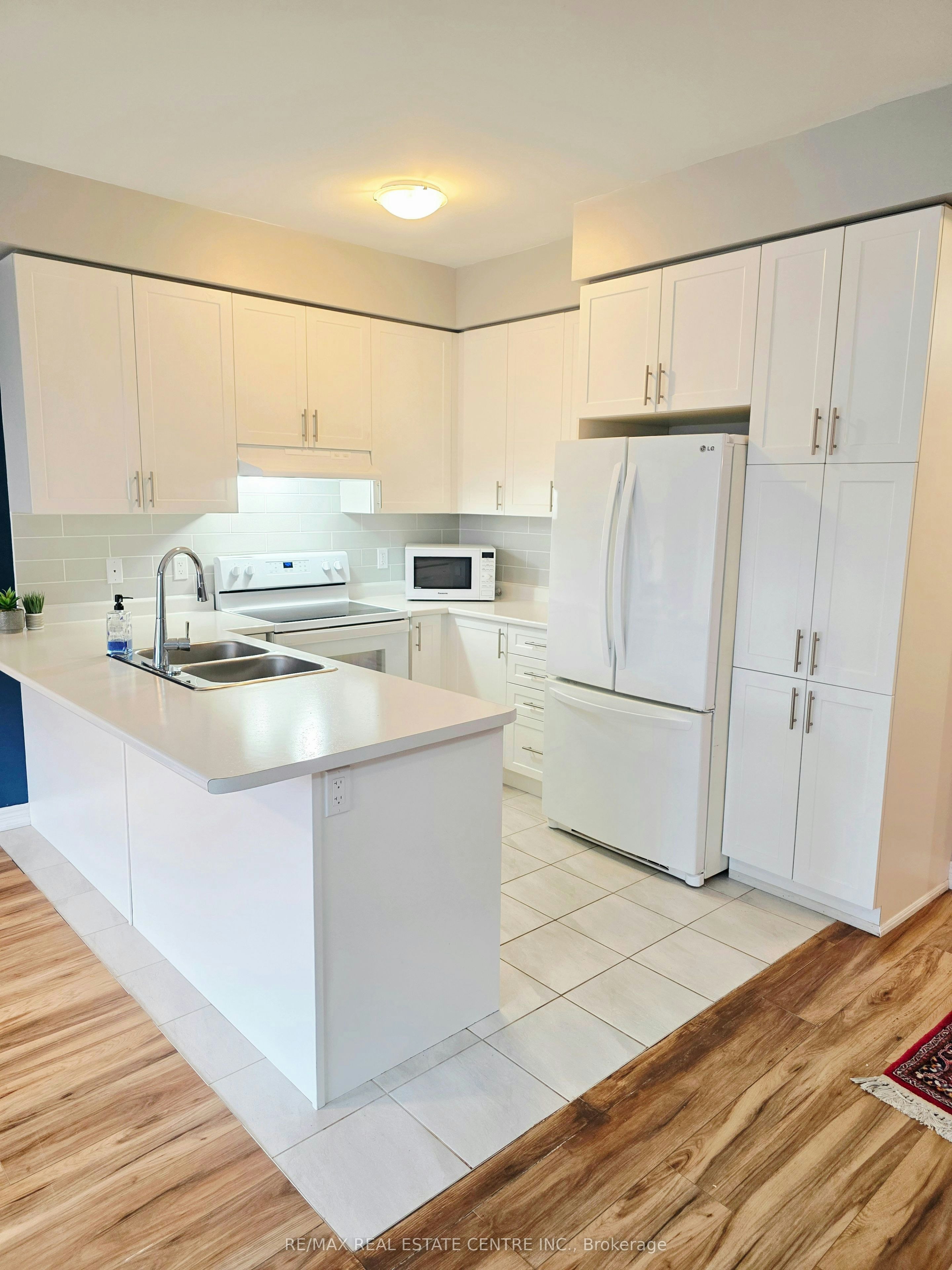 16-9 Arietta Lane, Hamilton, ON, L8E 0K7 - 9