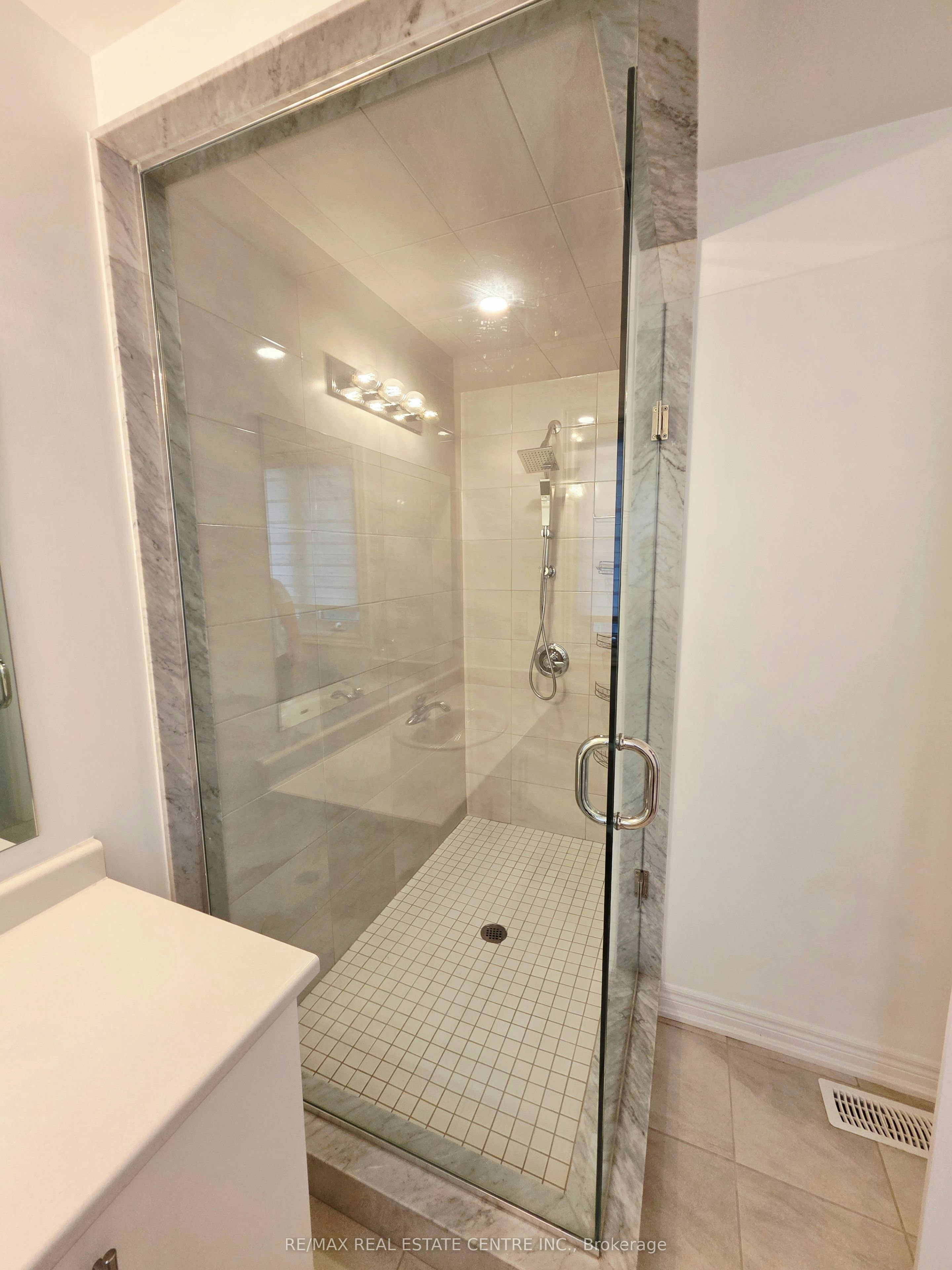 16-9 Arietta Lane, Hamilton, ON, L8E 0K7 - 23