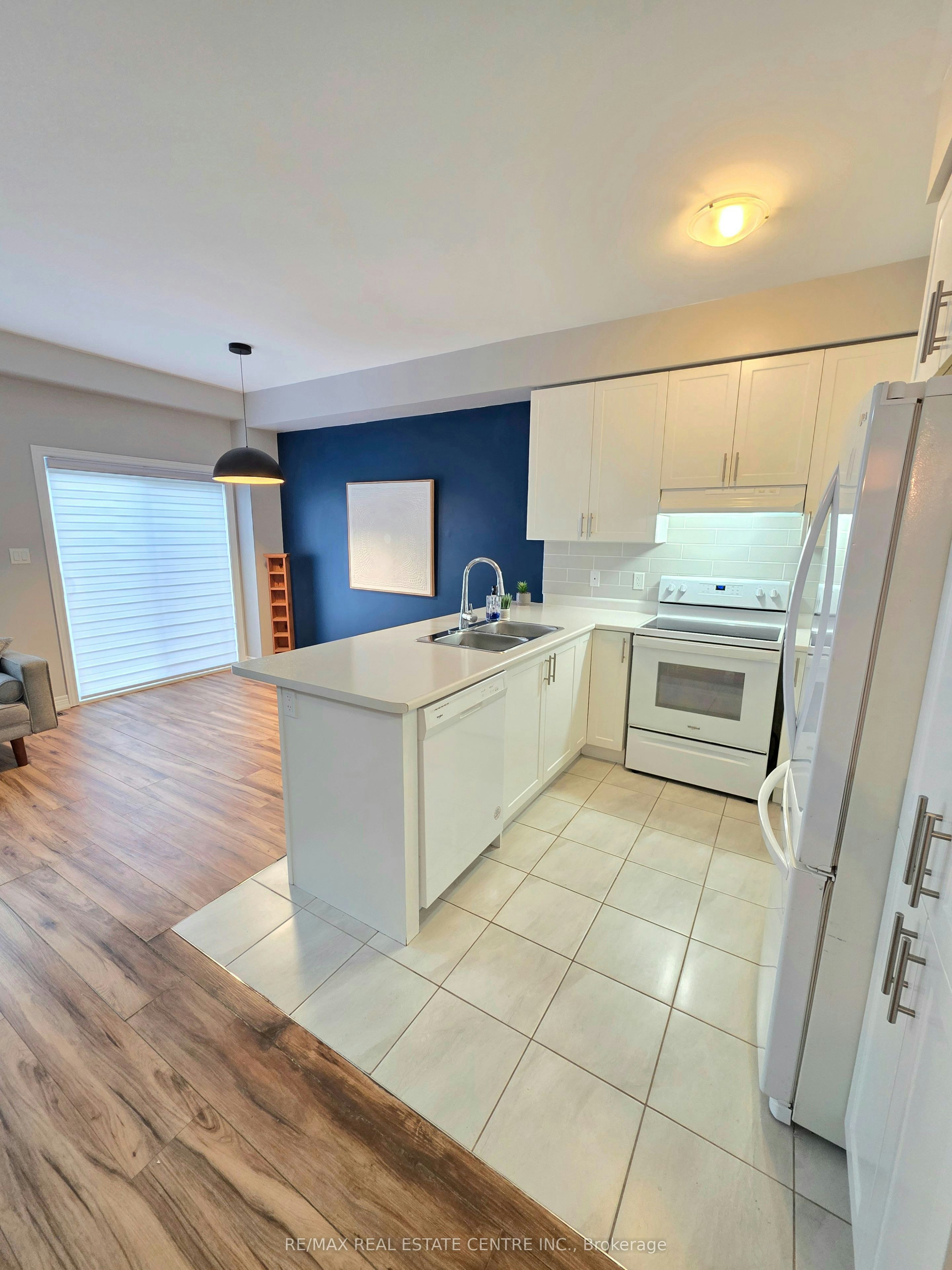 16-9 Arietta Lane, Hamilton, ON, L8E 0K7 - 11