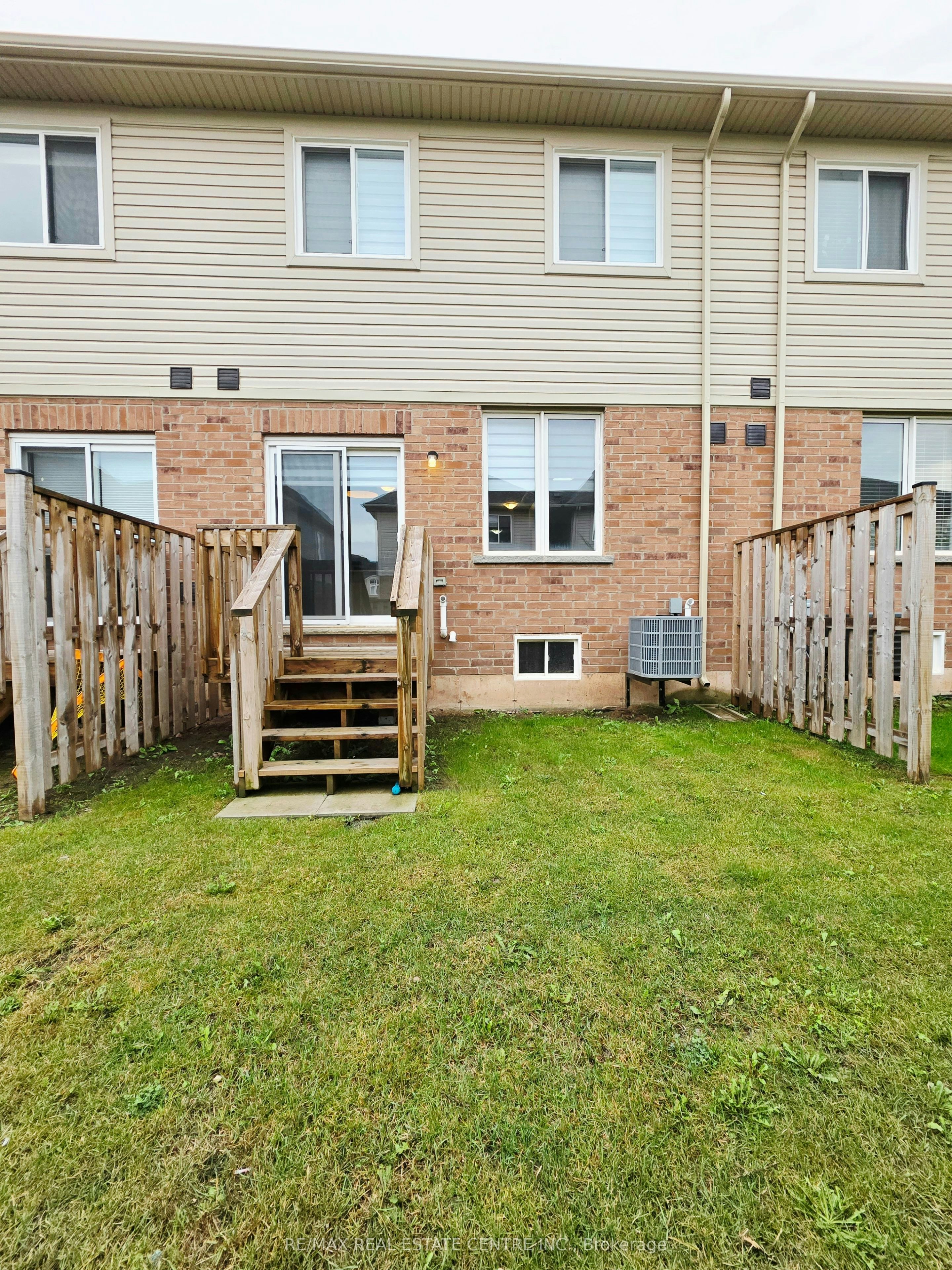 16-9 Arietta Lane, Hamilton, ON, L8E 0K7 - 5