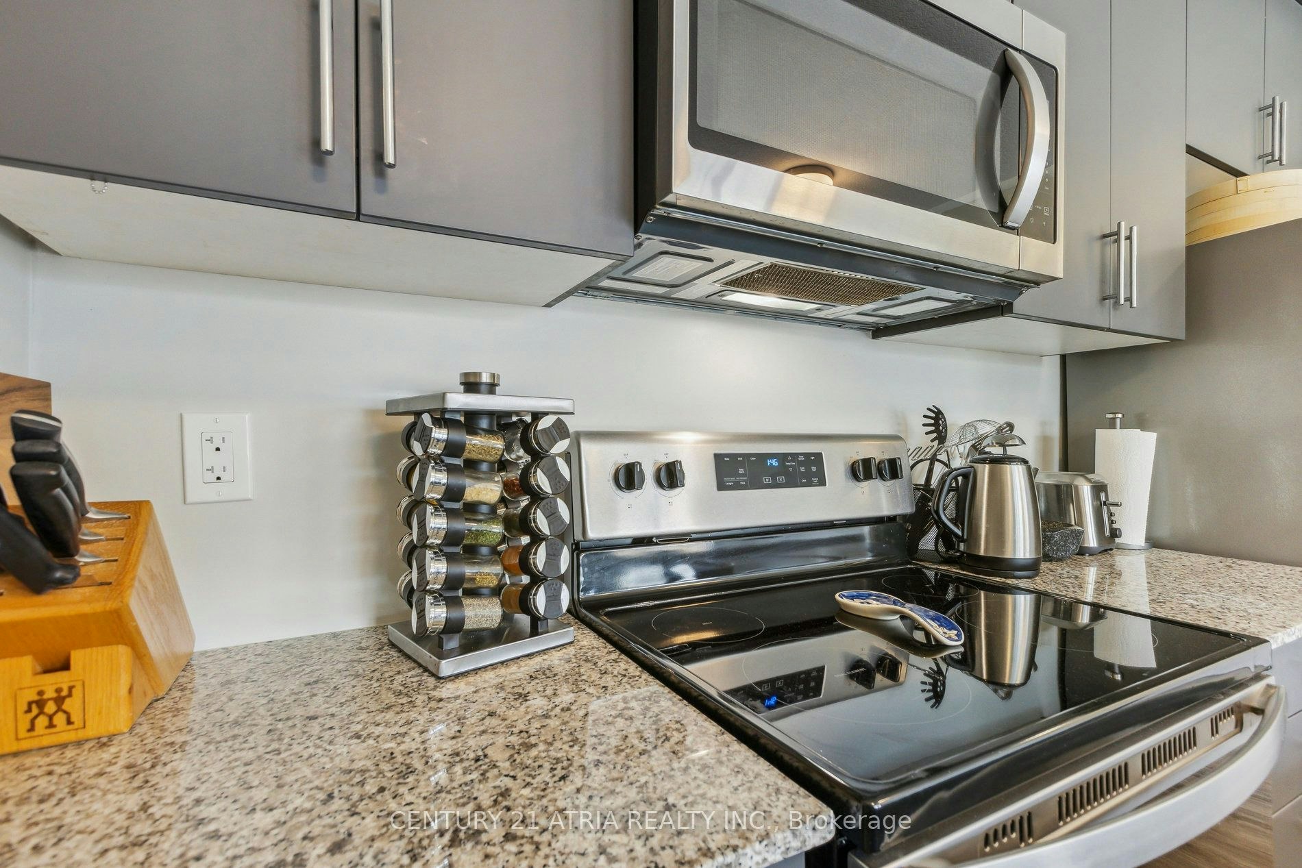 36 Steele Crescent, Guelph, ON, N1E 0S7 - 13