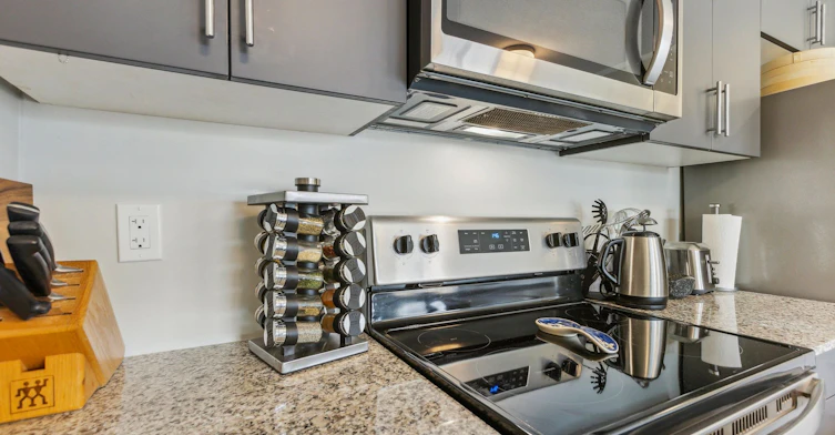 36 Steele Crescent, Guelph, ON, N1E 0S7 - 13
