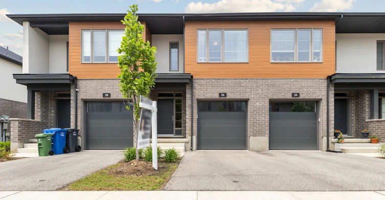 36 Steele Crescent, Guelph, ON, N1E 0S7
