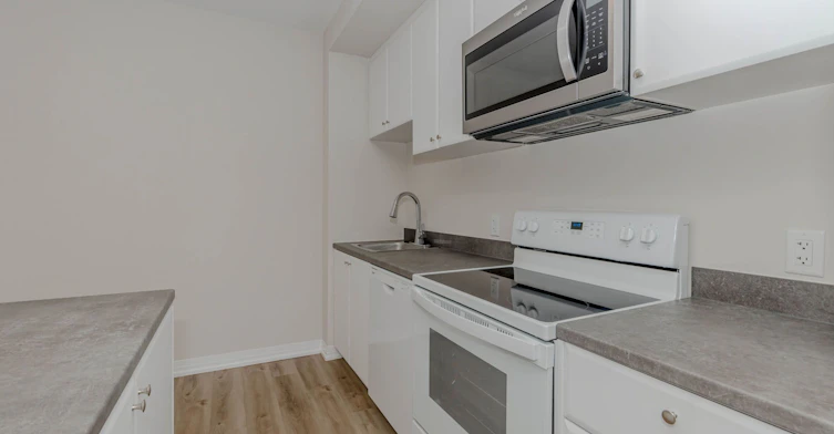 206-50 Herrick Avenue, St. Catharines, ON, L2P 2T9 - 18