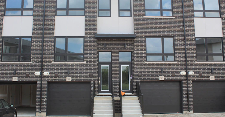 37-720 Grey Street, Brantford, ON, N3S 0K2