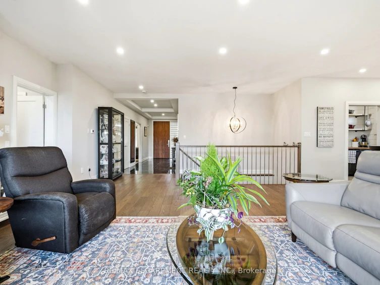 42 Carlton Avenue, Welland, ON, L3C 1P9 - 10