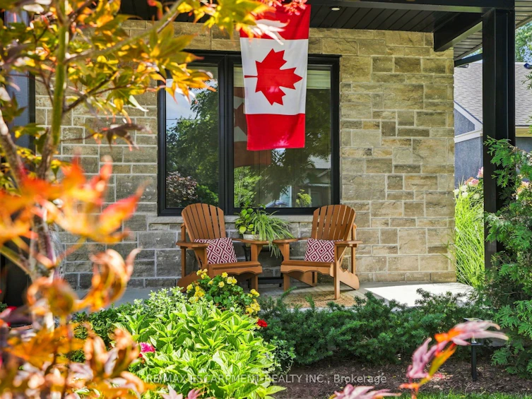42 Carlton Avenue, Welland, ON, L3C 1P9 - 3