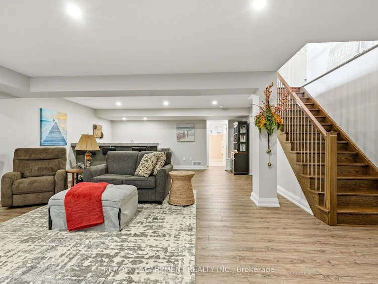 42 Carlton Avenue, Welland, ON, L3C 1P9 - 33