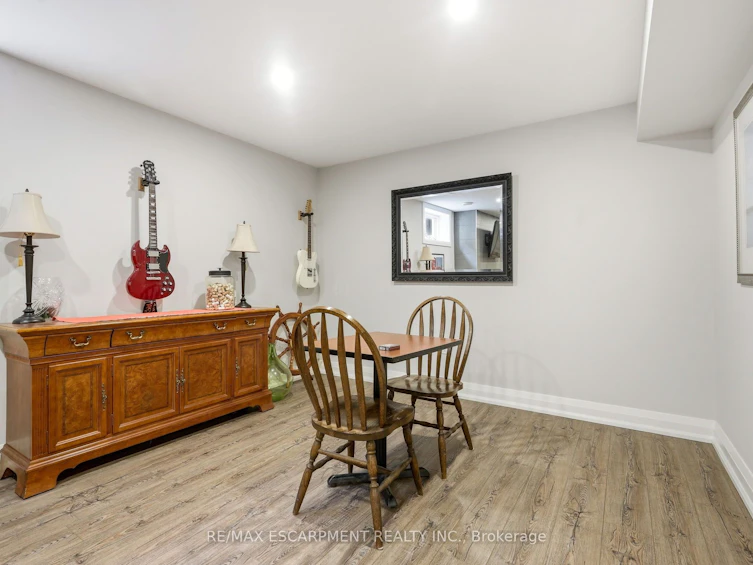 42 Carlton Avenue, Welland, ON, L3C 1P9 - 31