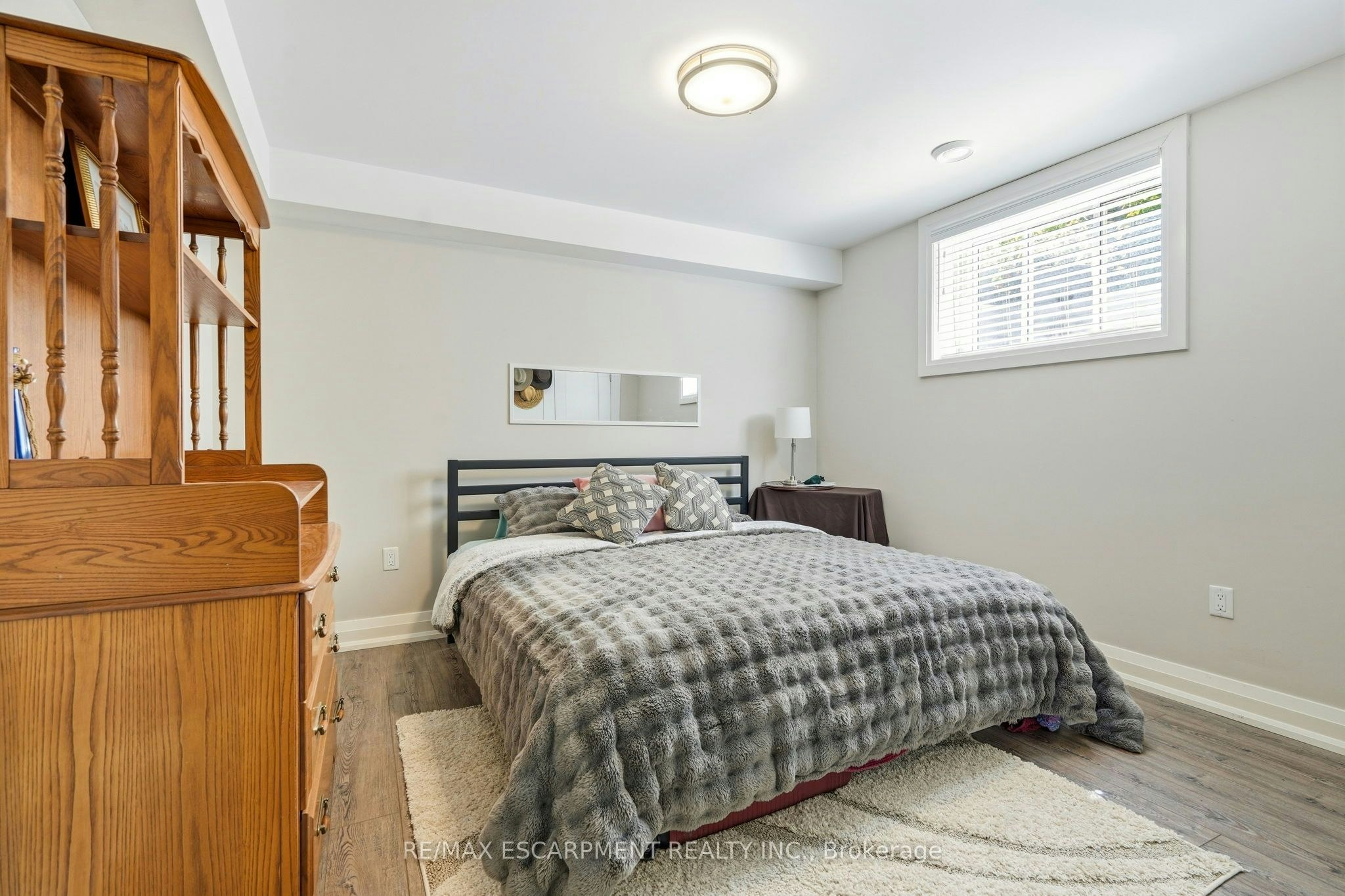 42 Carlton Avenue, Welland, ON, L3C 1P9 - 38
