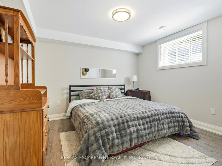 42 Carlton Avenue, Welland, ON, L3C 1P9 - 38