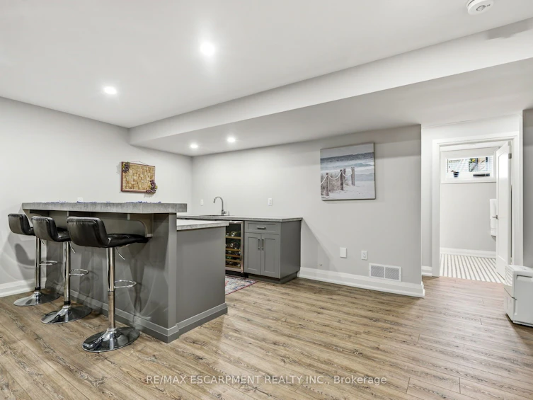 42 Carlton Avenue, Welland, ON, L3C 1P9 - 34