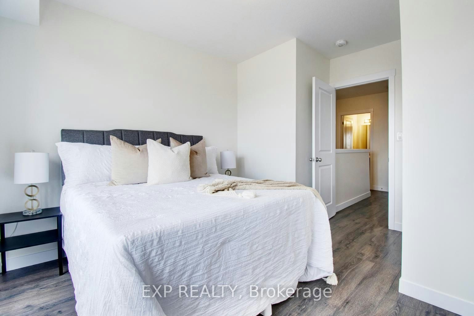 E-150 Rochefort Street, Kitchener, ON, N2R 0P5 - 33
