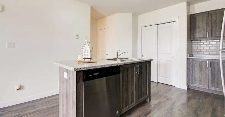 E-150 Rochefort Street, Kitchener, ON, N2R 0P5 - 14