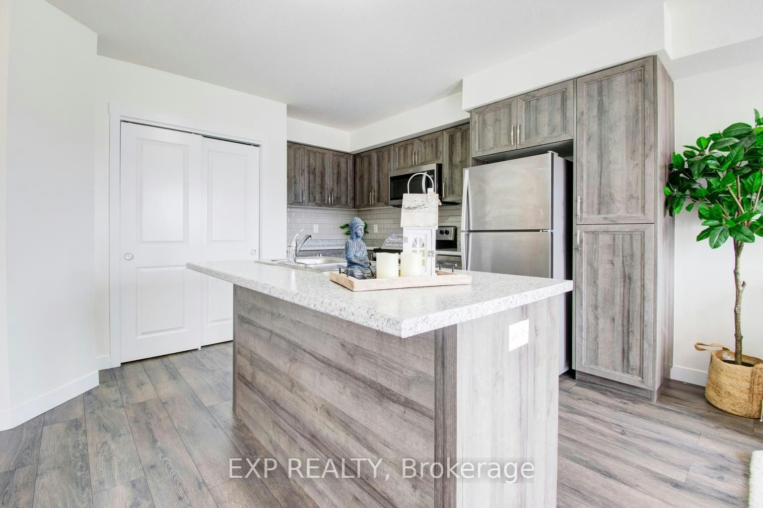 E-150 Rochefort Street, Kitchener, ON, N2R 0P5 - 15