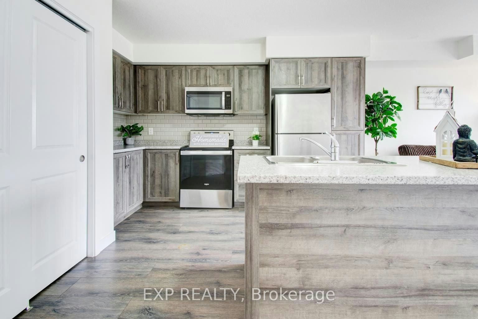 E-150 Rochefort Street, Kitchener, ON, N2R 0P5 - 8